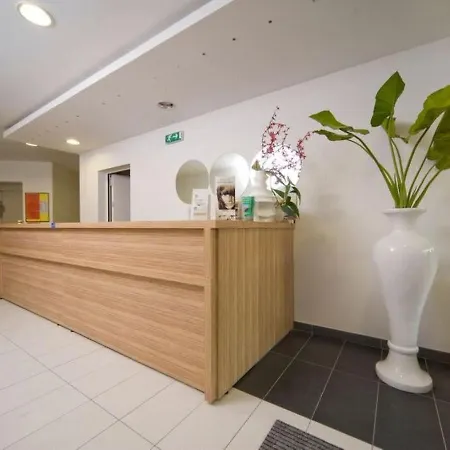 Locazione Turistica Rosburgo-6 Apartmán *